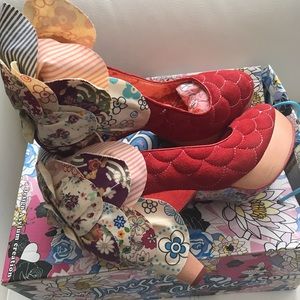 SWEETY BIRD RED ASYLUM CREATION PATCH WORK FABRIC